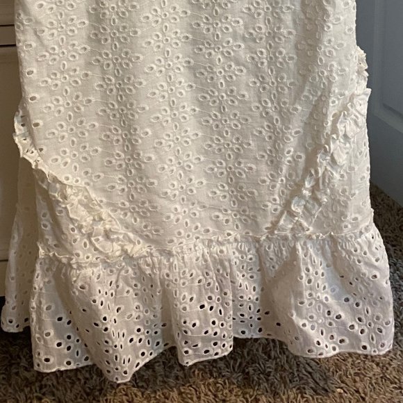 White Lace Hashtag Dress - Picture 4 of 5